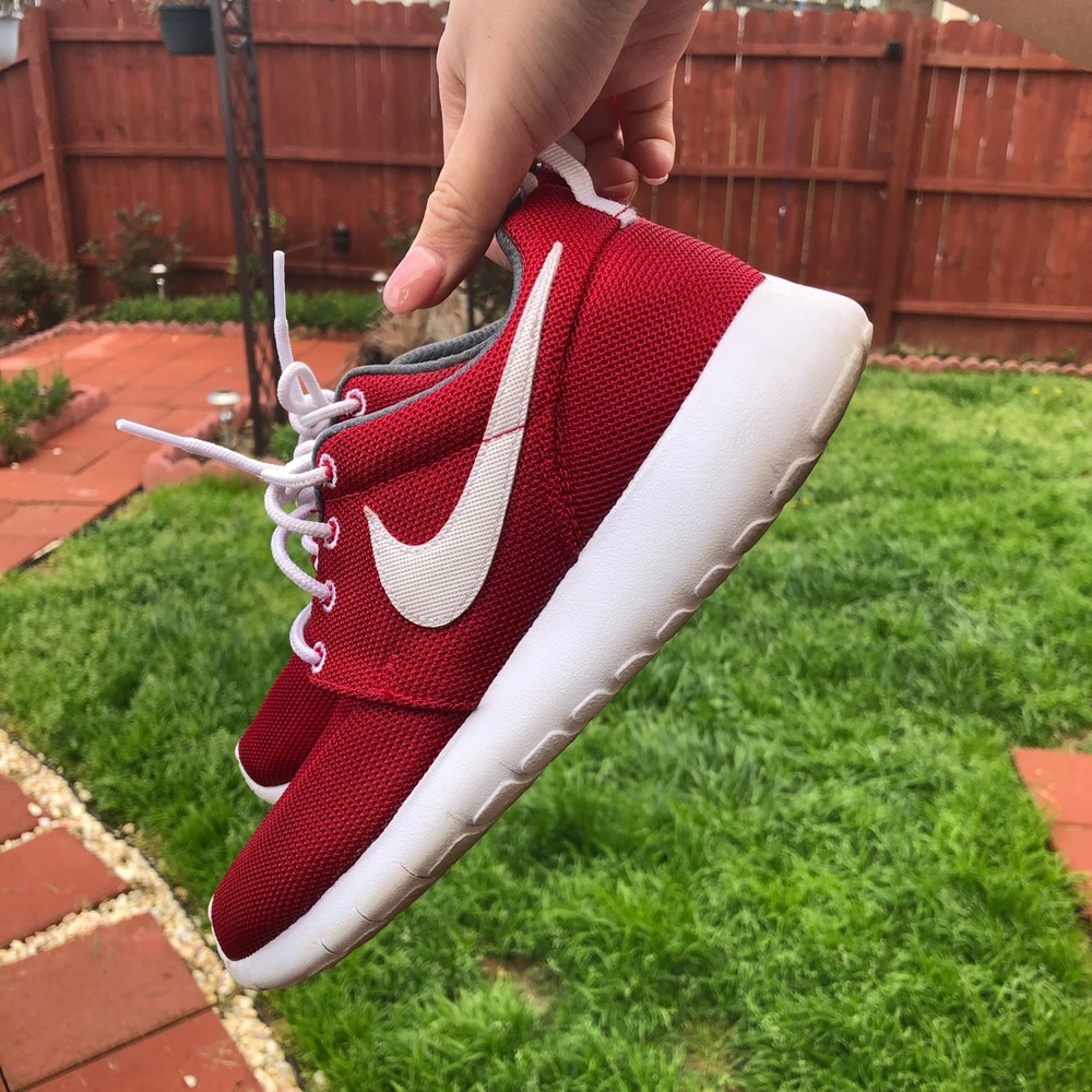 Nike Roshe (Red)